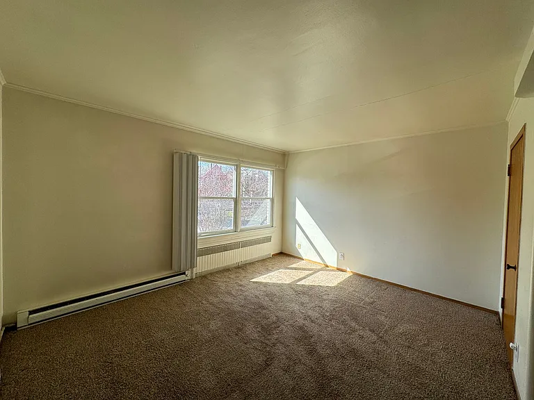1806 W Pacific Ave — Photo 3