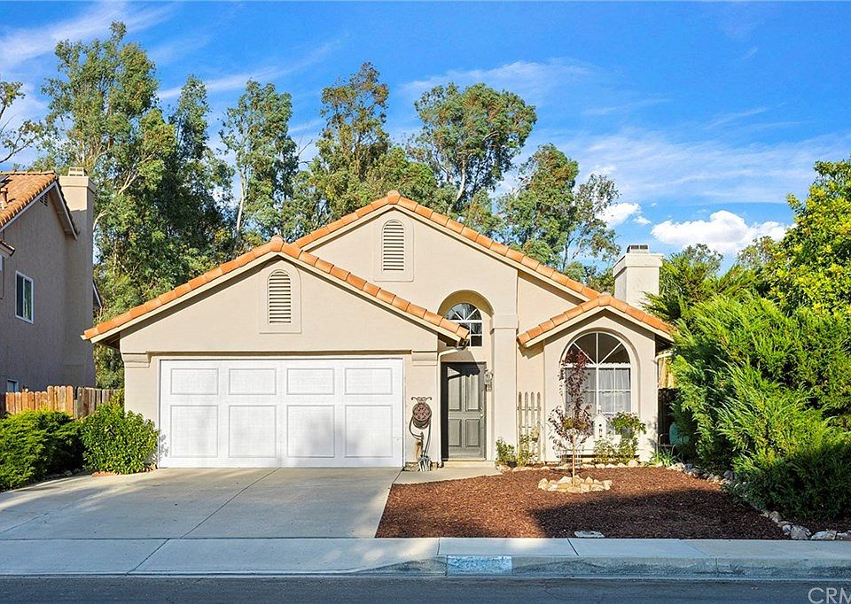 1st image of 24666 Leafwood Dr