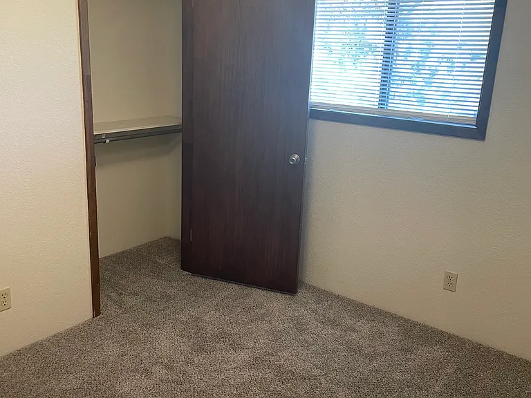 2495 S Mountain View Dr #2 — Photo 14