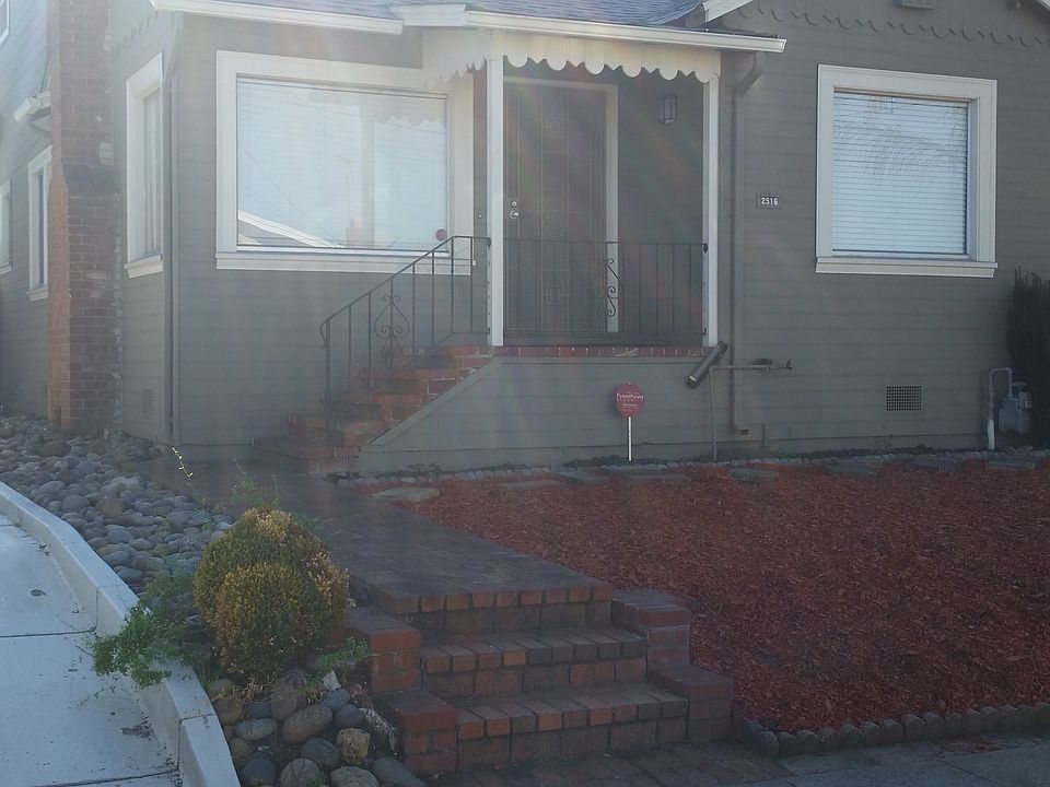 1st image of 2516 68th Ave