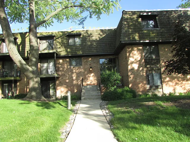 1 Oak Creek Dr APT 1302 photo 1