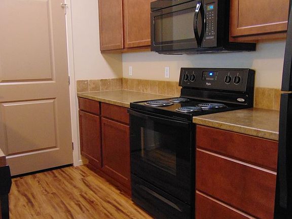 3rd image of 1670 E Sweetwater Cir Unit 237
