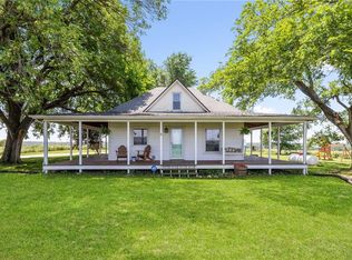 3586 Rock Creek Rd, Ottawa, KS 66067