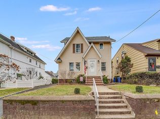 230 Feronia Way, Rutherford, NJ 07070