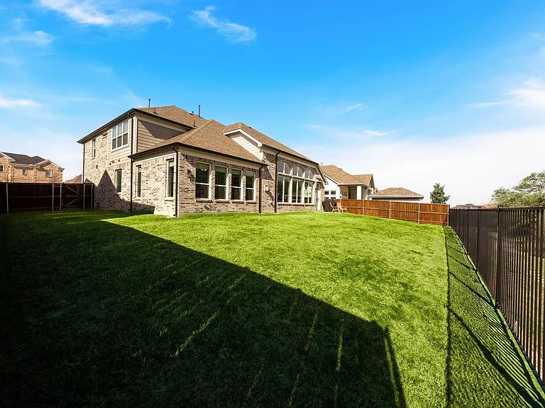 4602 Lorion Dr — Photo 36