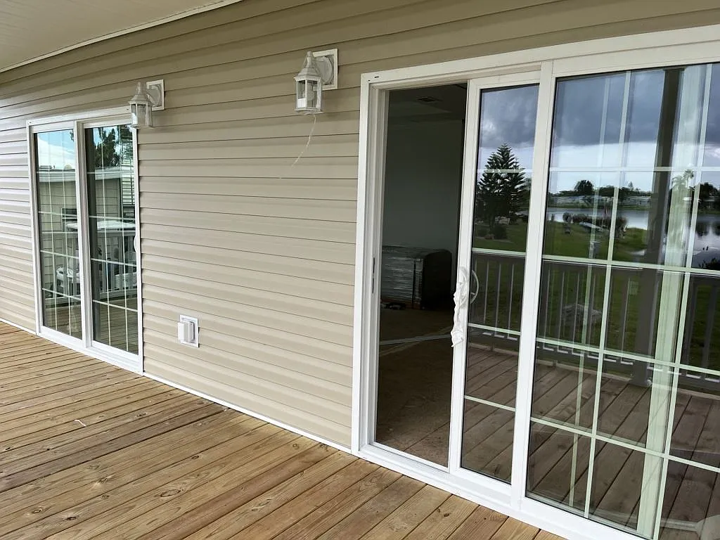 2 bed, 2.0 bath, 1669 sqft, $1,699 — Photo 3