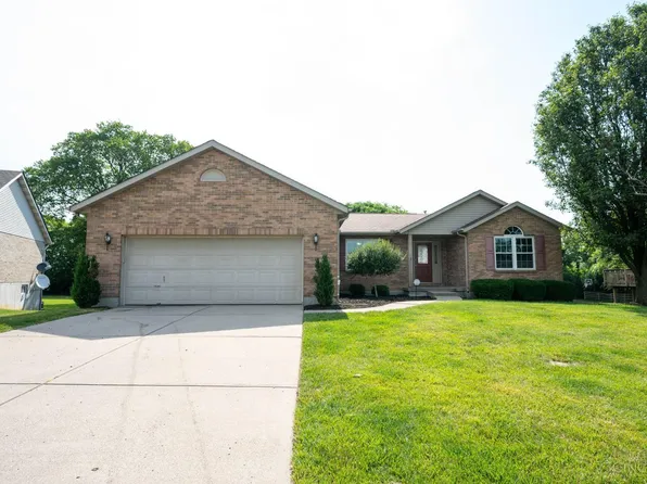 8026 Logans Ridge Dr, West Chester, OH 45069