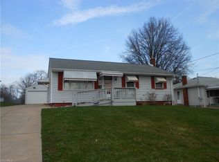 662 N Bon Air Ave, Youngstown, OH
