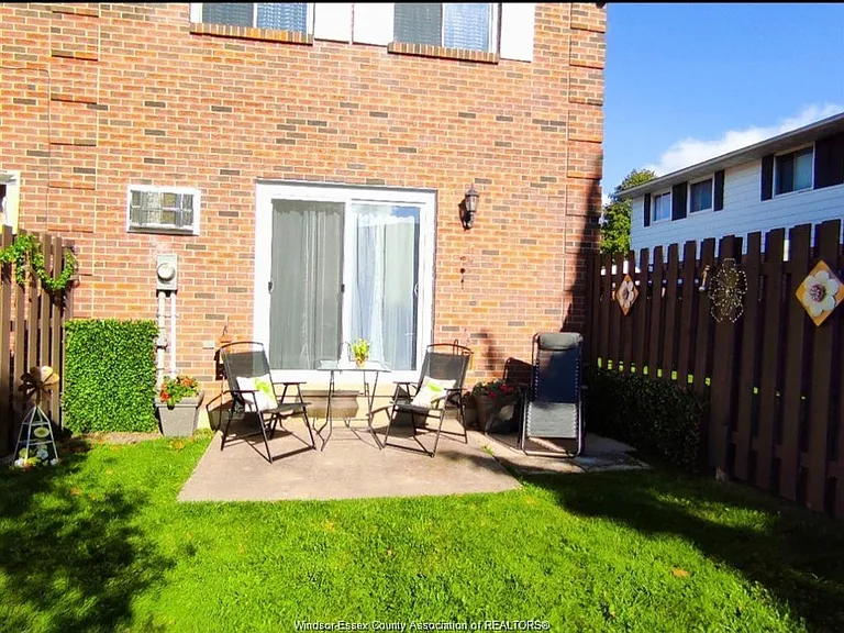3049 Meadowbrook Ln #29 — Photo 7