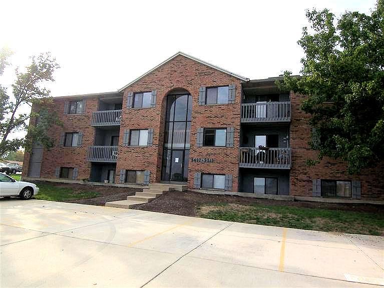1st image of 9513 Woodland Hills Dr