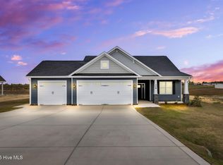 208 Hillwood Dr, Sanford, NC 27332