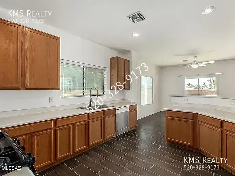 1041 W Sea Star Dr — Photo 13