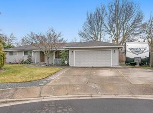 587 Scarlett Cir, Medford, OR