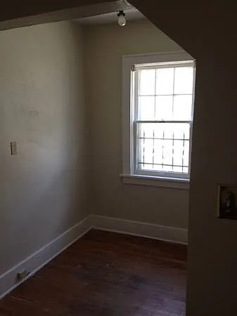 1724 Crump Ave — Photo 9