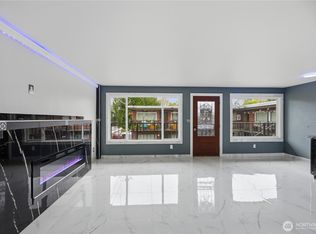 748 S Cloverdale St APT 8, Seattle, WA 98108