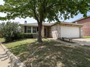 8434 Jacaranda Way, Arlington, TX 76002