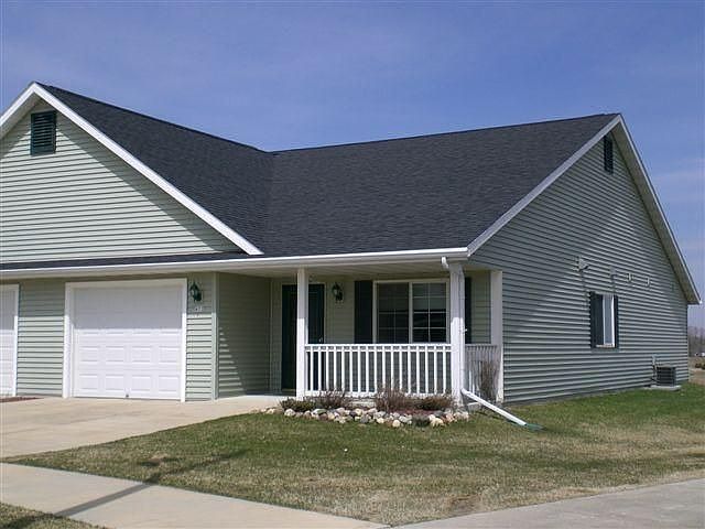 1st image of 872 Tower Dr