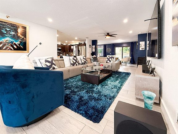 3rd image of 8105 SW 19th Street