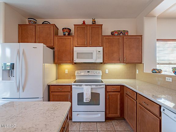 5th image of 1385 W Via Cerro Colorado