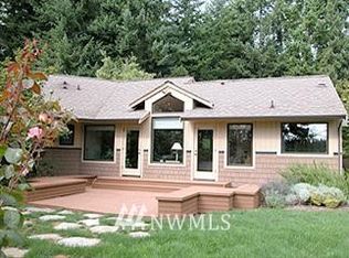 2000 NE Templar Ln NW, Poulsbo, WA 98370