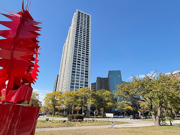 Walk to our parks, trails and bring your bicycle too. Divvy bikes and scooters are available for rent.