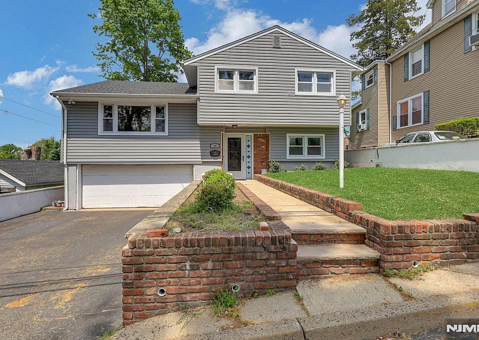 1st image of 157 Highland Ave
