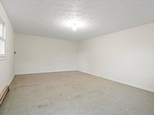 166 Saint Ann Dr, Lexington, KY 40502