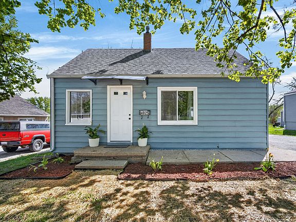 2nd image of 4025 51st St
