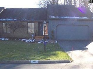 100 Golf Dr, Cortland, OH 44410