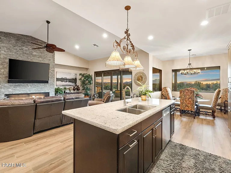 5885 W Maddie Ln — Photo 27