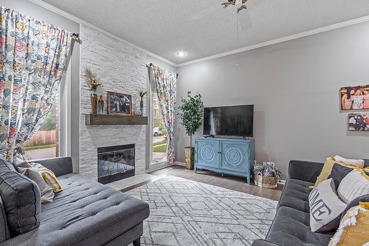 10202 NW 87th St, Kansas City, MO 64153 Zillow