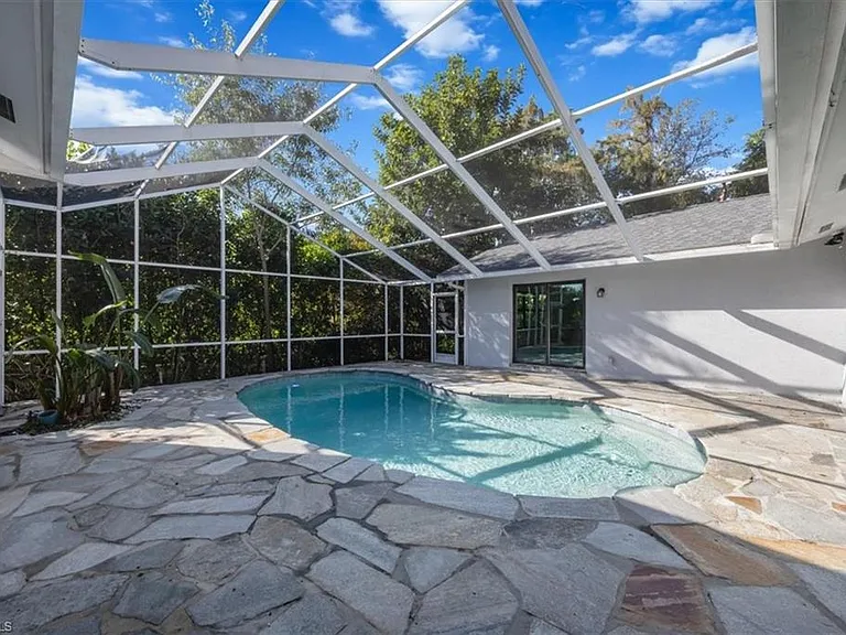 6161 Waxmyrtle Way — Photo 24