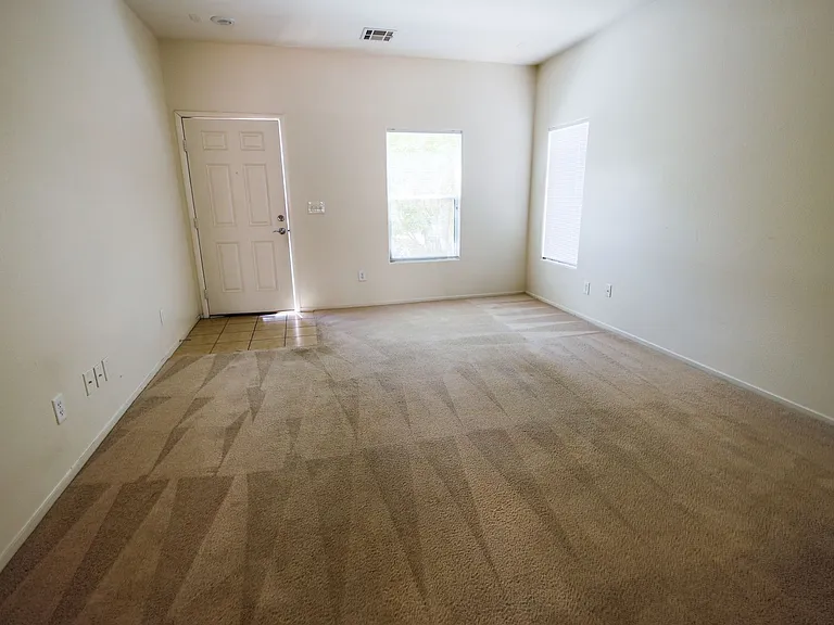 9440 Crimson Sky St — Photo 5