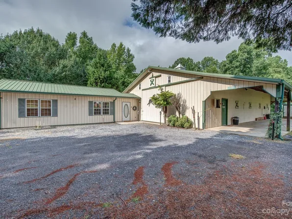 114 Dellinger Ave, Gastonia, NC 28054