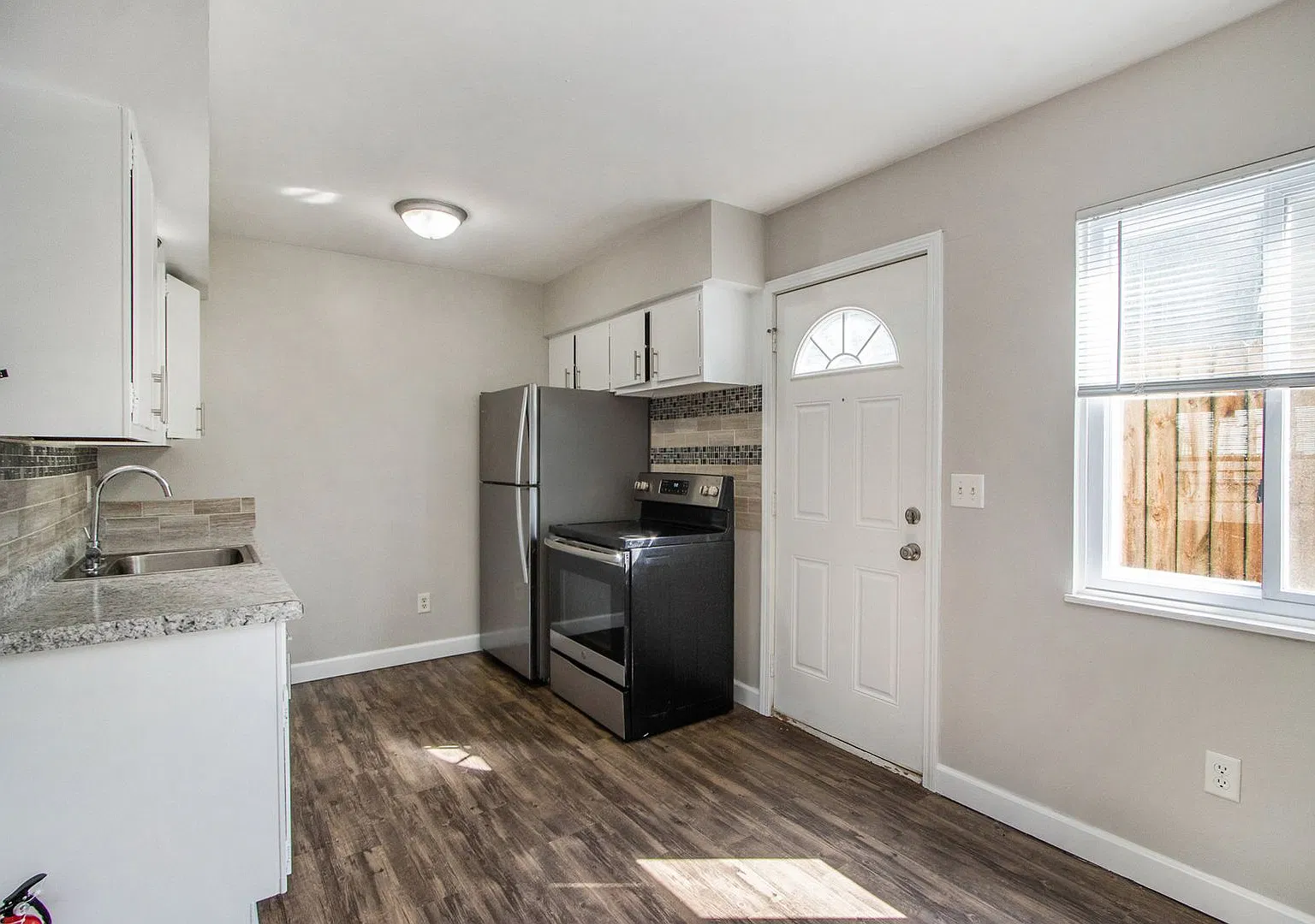444 Garland Street — Photo 1