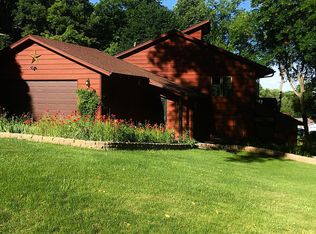 5526 Riverview Dr, Waunakee, WI 53597