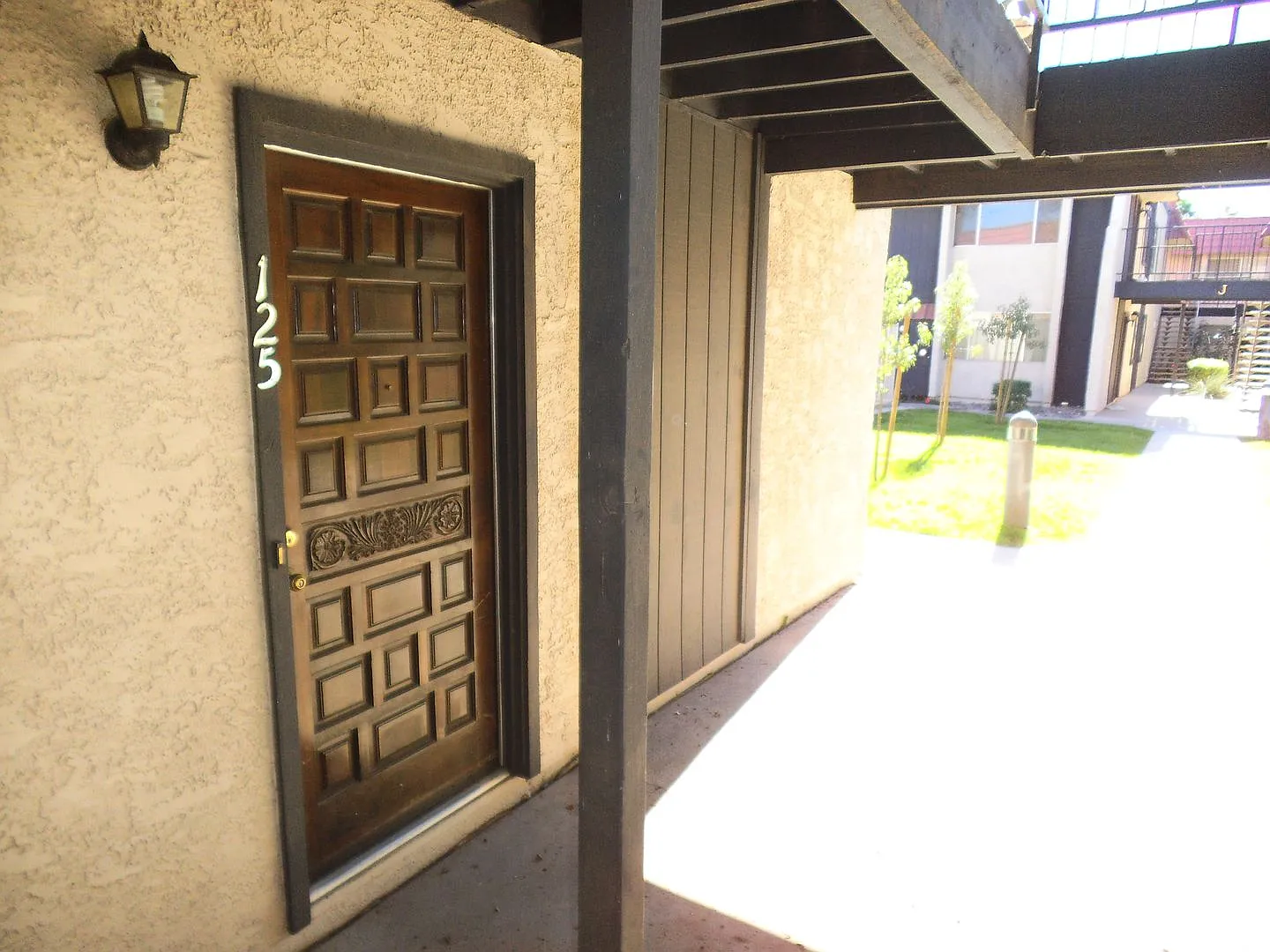 Scene 1 Condos — Photo 2