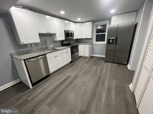 418 Townsend St, Wilmington, DE 19801