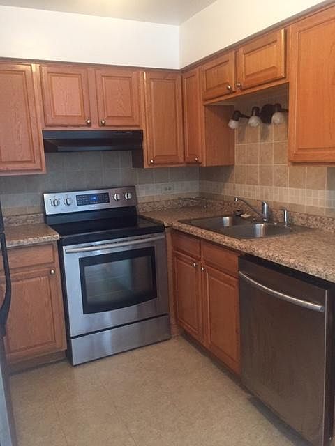 1st image of 14535 S Manistee Ave APT 2D