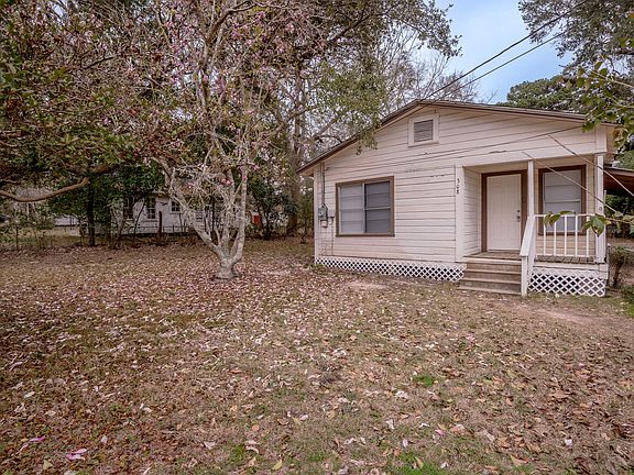 2nd image of 308 Kelley Blvd