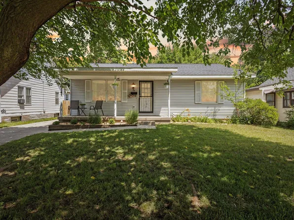 53 Freedom St SE, Wyoming, MI 49548