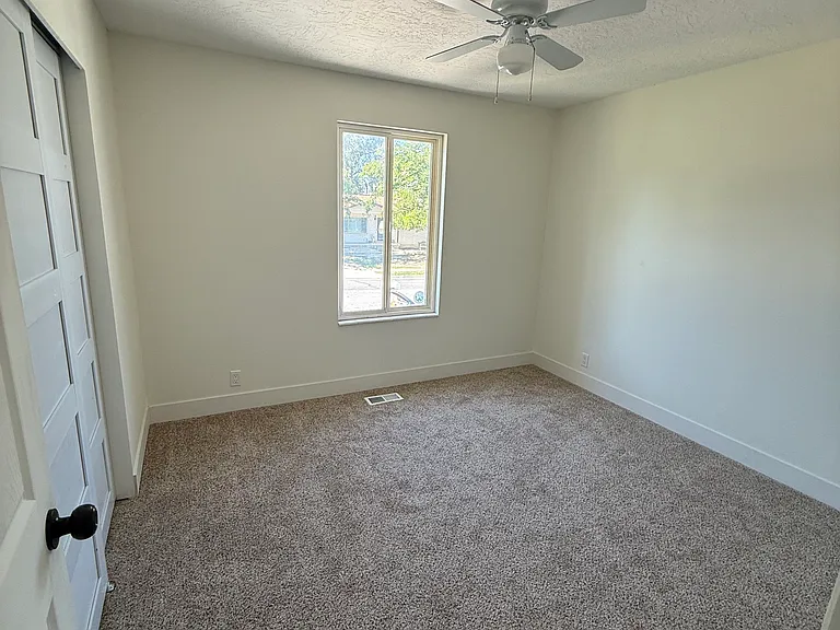 5649 S Bree St W — Photo 10