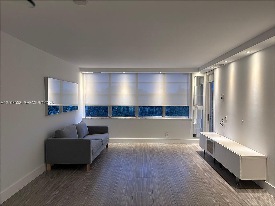 1st image of 2771 Taft St APT 412
