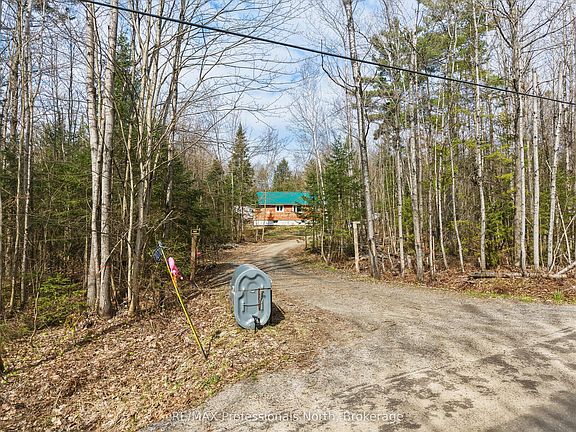 3rd image of 1070 W Vankoughnet Rd