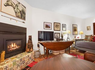 9 Comanche Ct #205, El Prado, NM 87529