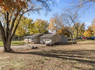 2869 Victoria St N, Roseville, MN 55113