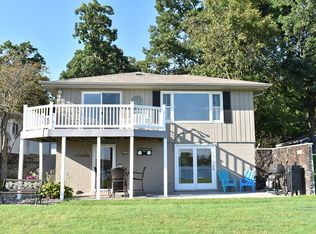 25130 N Shore Dr, Elkhart, IN 46514