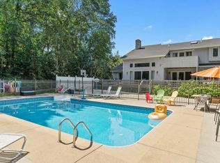 38 Rock Ridge Rd, Westerly, RI 02891