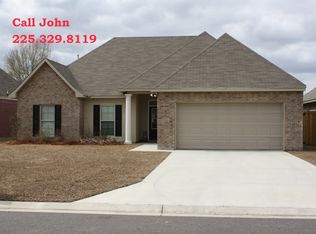 17049 Jamestowne Dr, Prairieville, LA 70769