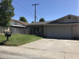 3426 Walnut Ave, Carmichael, CA 95608